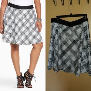 Torrid size 2 plaid skater skirt